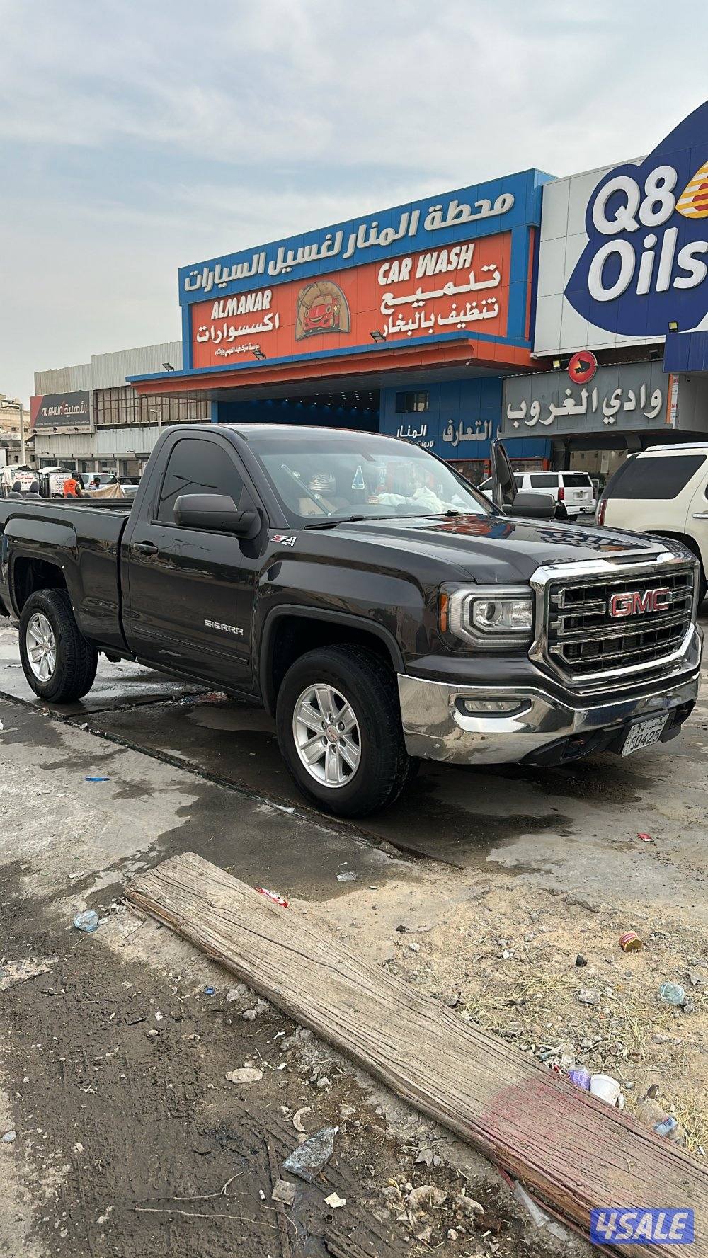 سييرا Z71دبل قير شرط الفحص قير مكينه شاصي بدي الموتر بحاله الوكاله0