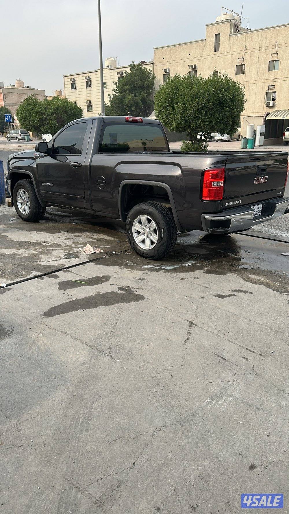 سييرا Z71دبل قير شرط الفحص قير مكينه شاصي بدي الموتر بحاله الوكاله1