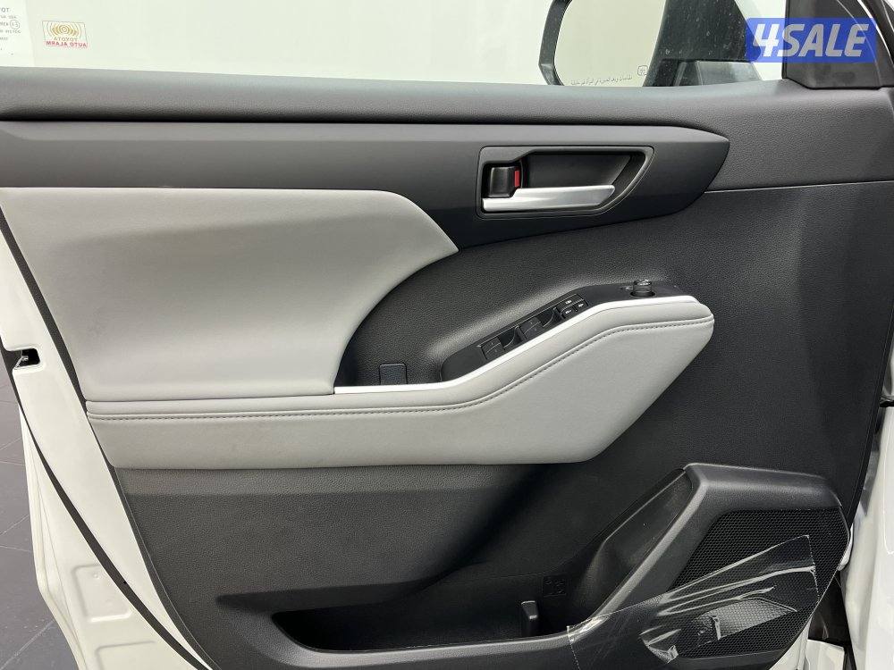 TOYOTA HIGHLANDER 24HL2-M9