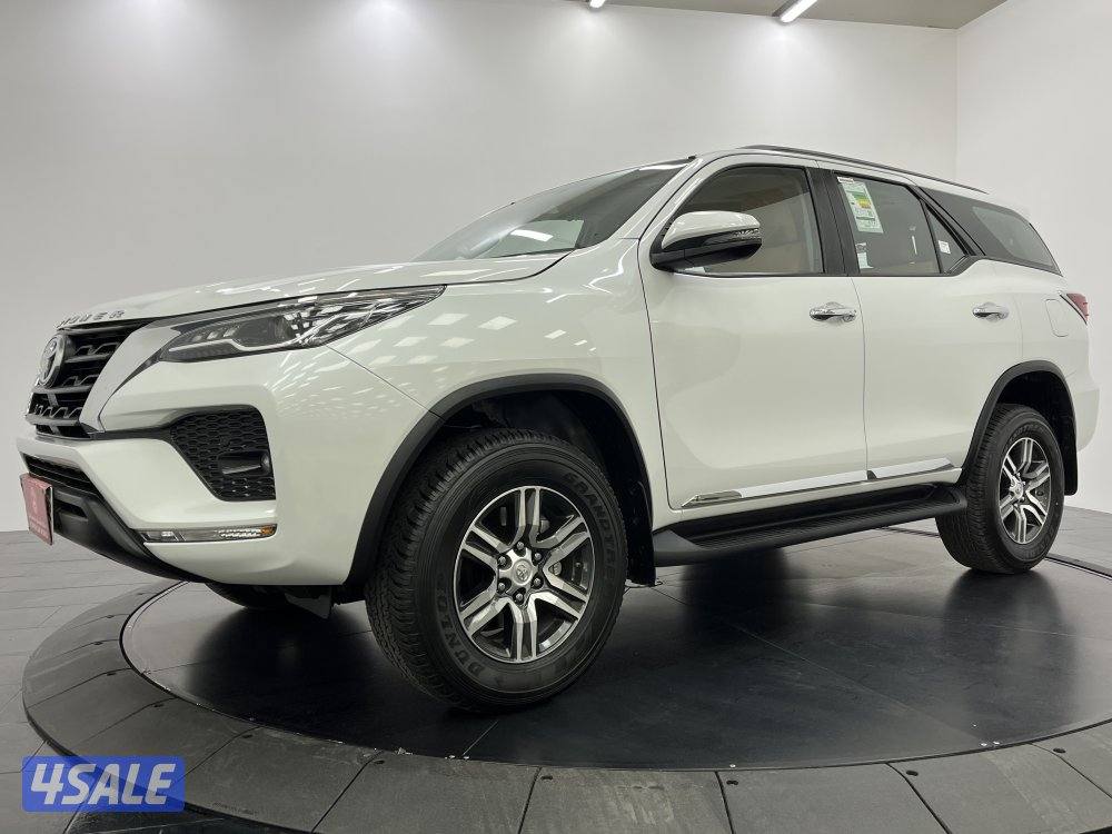 TOYOTA FORTUNER_N 4 CYL 4X4 HIGH OPTION1
