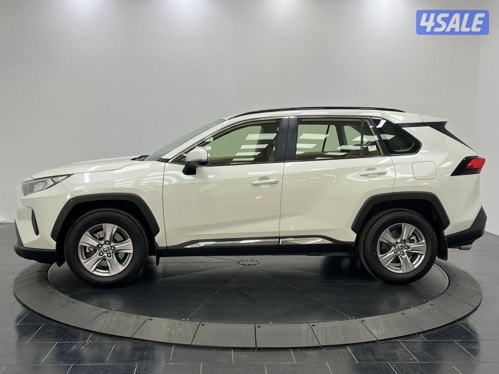 TOYOTA RAV401 4X2 STANDARD OPTION2