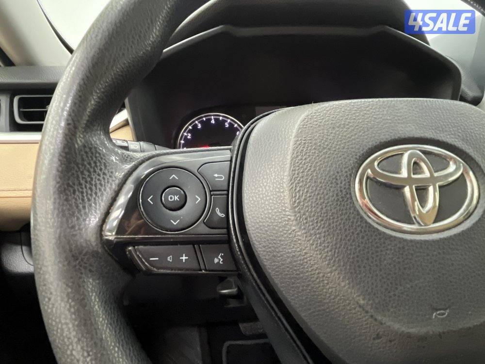 TOYOTA RAV401 4X2 STANDARD OPTION7