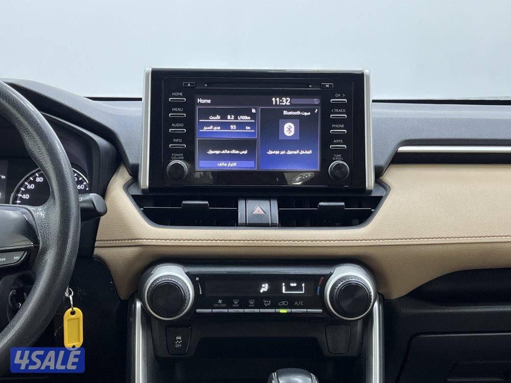 TOYOTA RAV401 4X2 STANDARD OPTION13