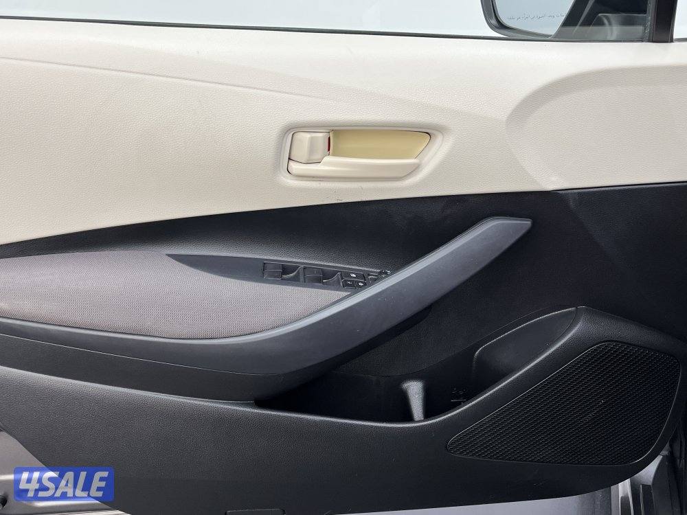 TOYOTA COROLLA 1.6L XLI STD OPTION9