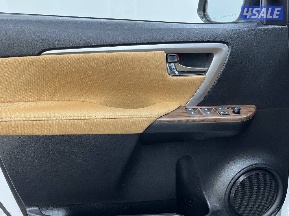 TOYOTA FORTUNER_N 4 CYL 4X4 HIGH OPTION10