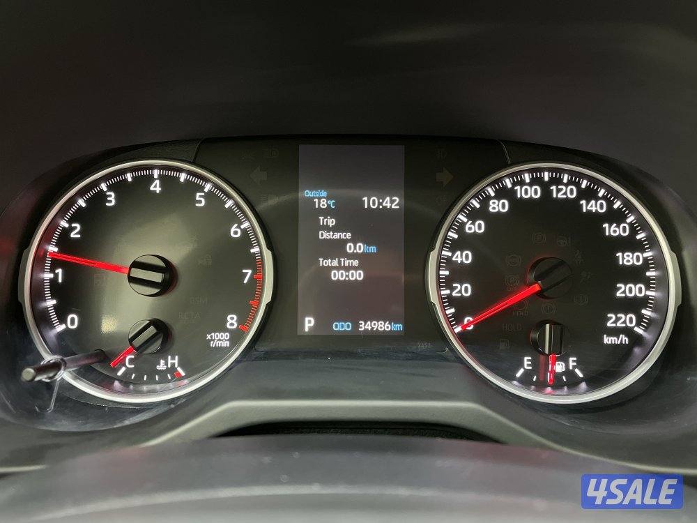 TOYOTA RAV401 4X2 STANDARD OPTION6