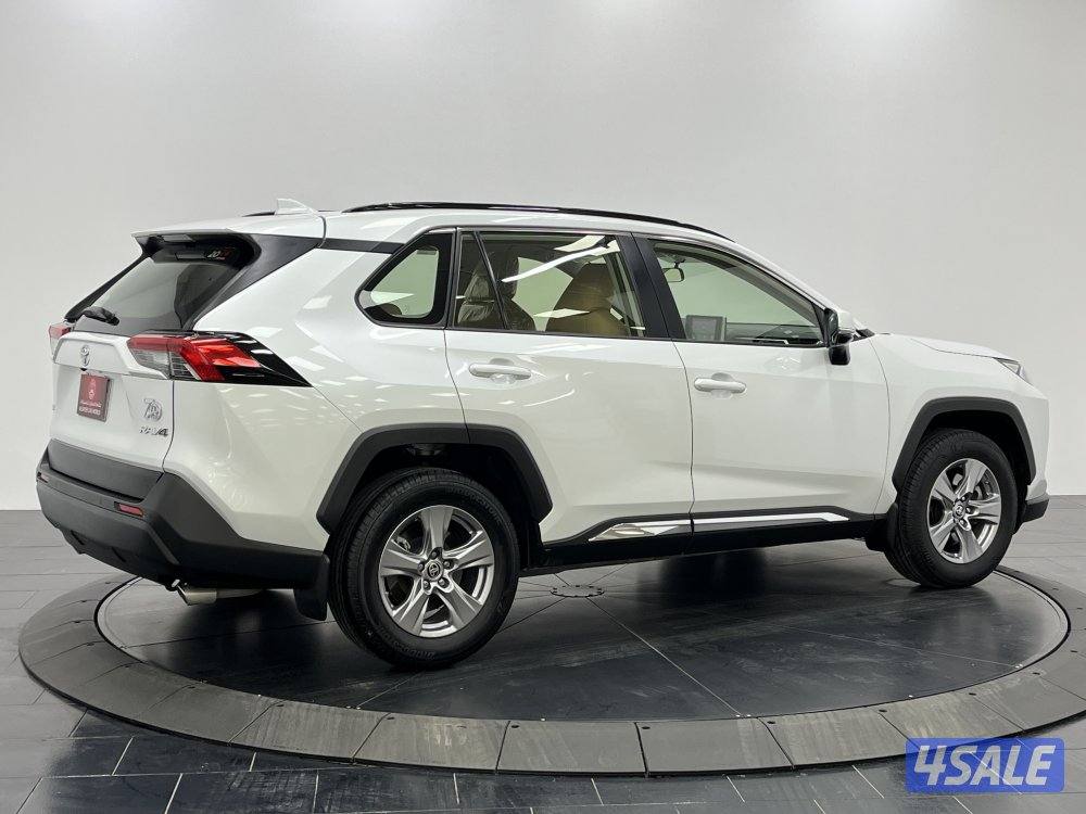 TOYOTA RAV401 4X2 STANDARD OPTION14
