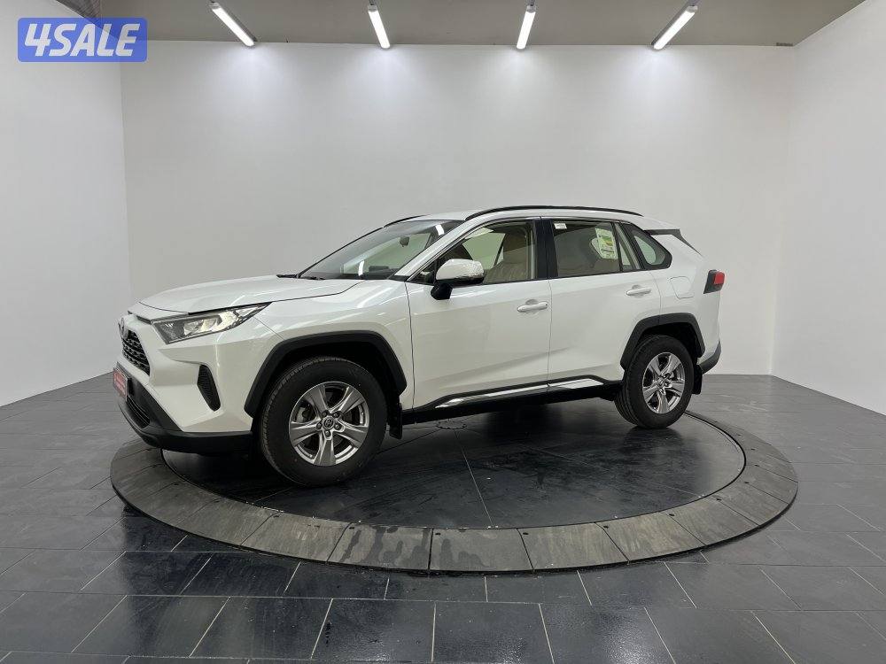 TOYOTA RAV401 4X2 STANDARD OPTION0