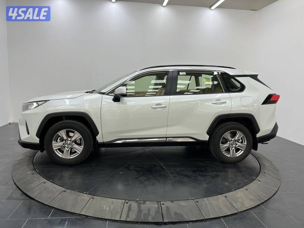 TOYOTA RAV401 4X2 STANDARD OPTION2