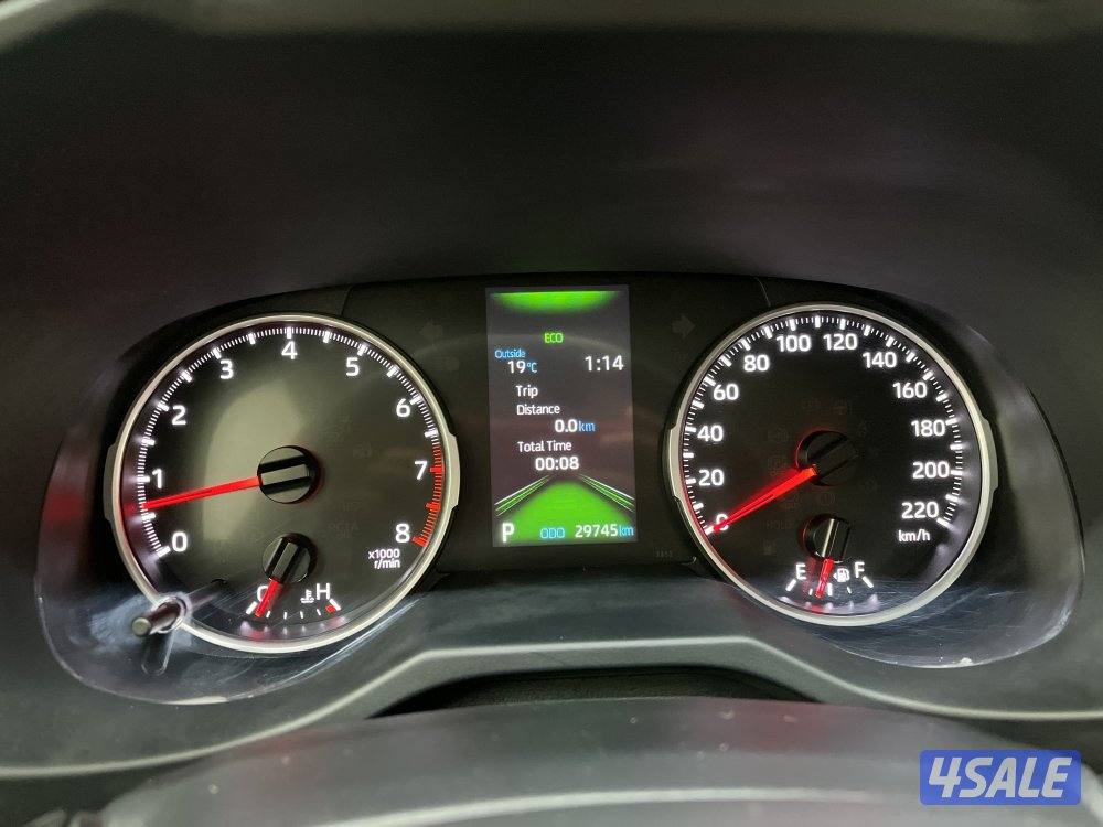 TOYOTA RAV401 4X2 STANDARD OPTION5
