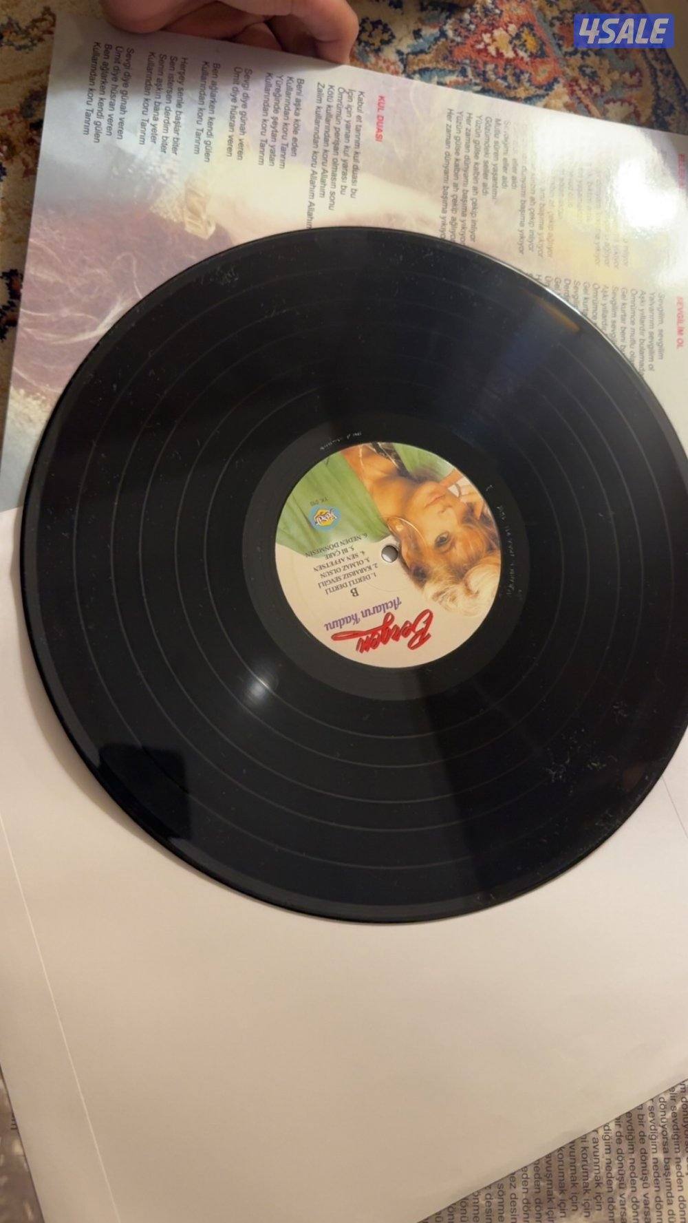 اسطوانة للمغنية بيرجن اشهر الاغاني جديدة3