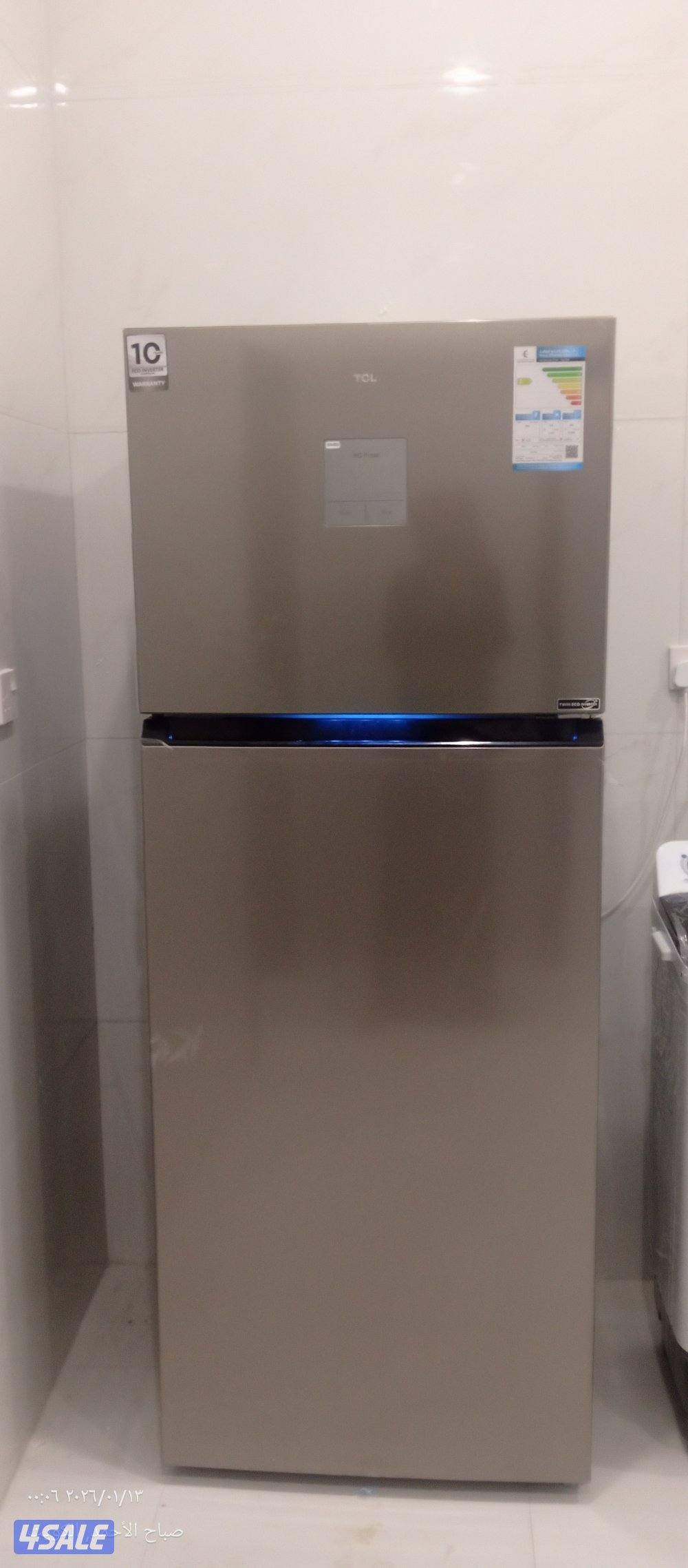 العفش جديد ثلاجة وغساله وتلفزيون وفرن وخمس غرف نوم عباره سرير وكب ٤باب3