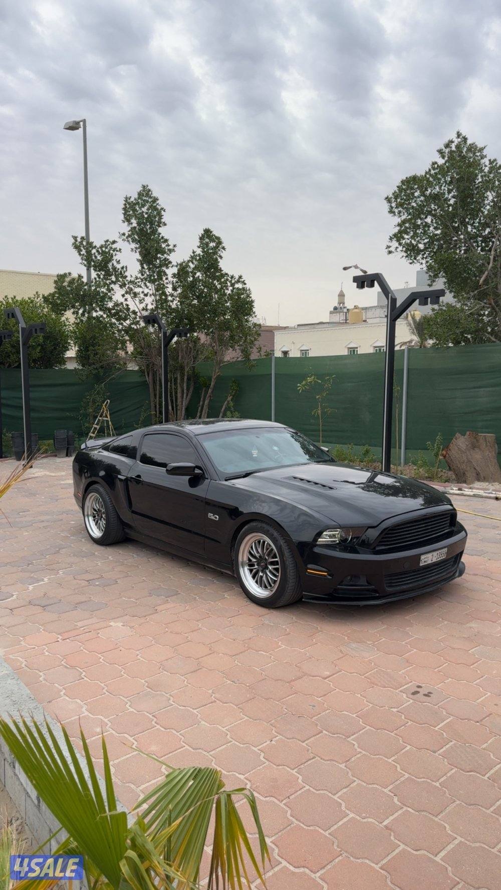 للبيع موستنق ٢٠١٢2