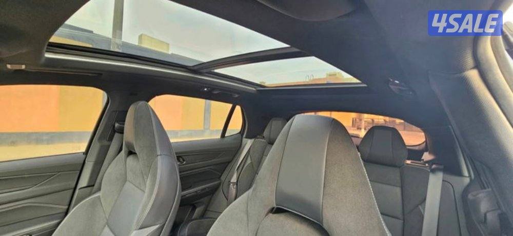 Lynk&Co 01 2023 under waranty full option11