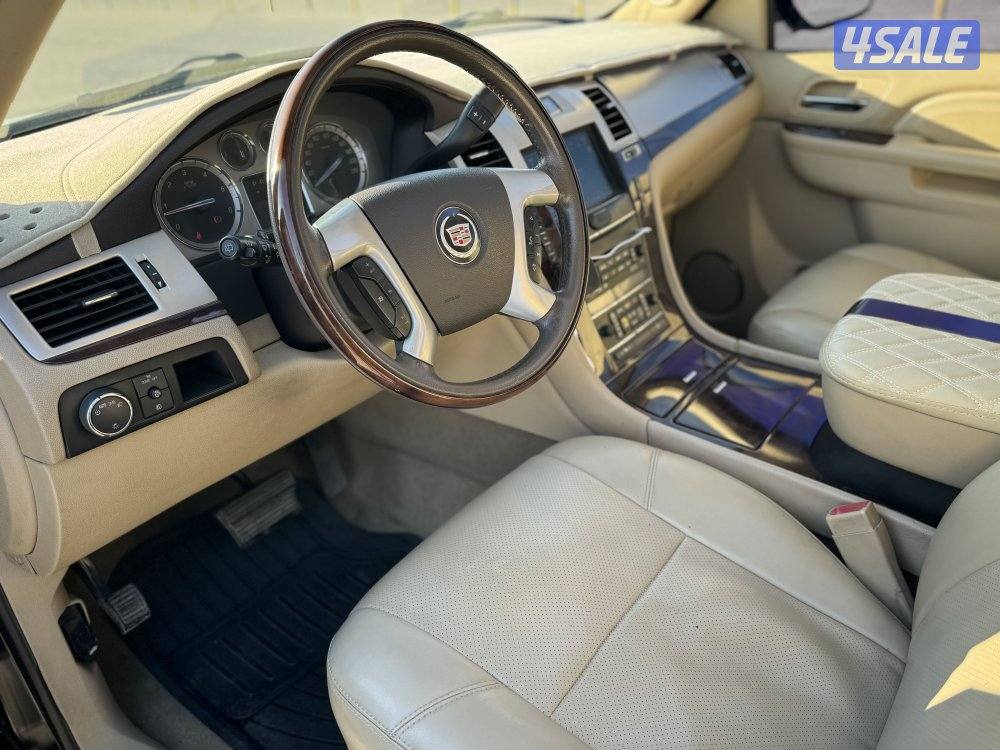 للبيع اسكاليد ٢٠١١6