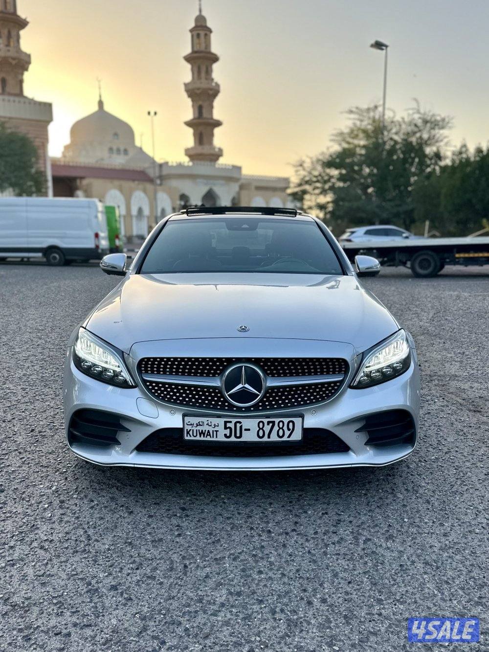 2019 C200 AMG / Full Original0