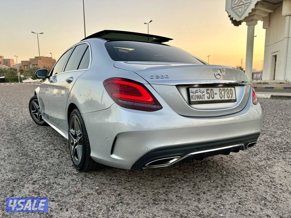 2019 C200 AMG / Full Original2