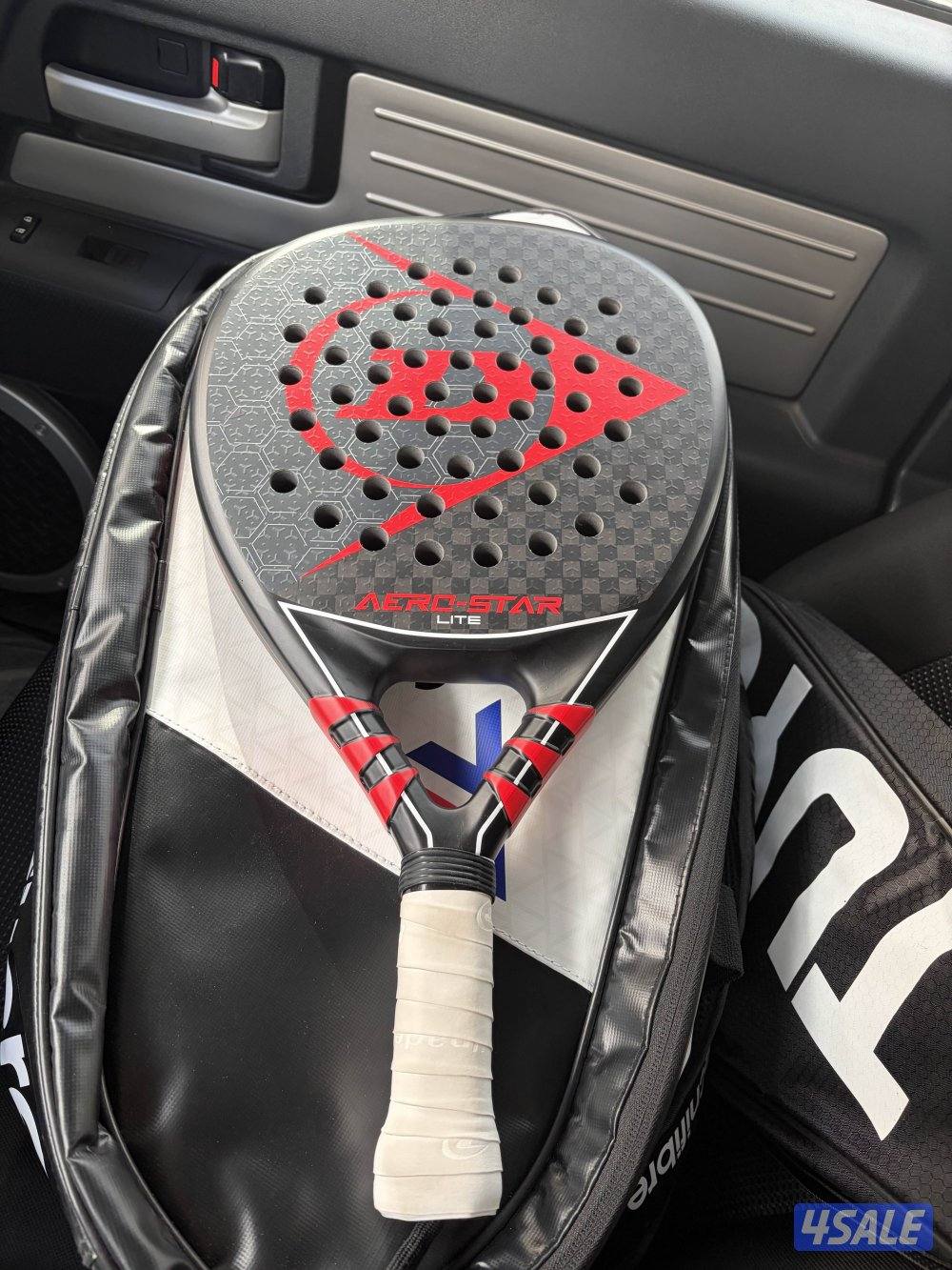 Padel racket (Dunlop aero-star lite) مع جنطه تويو0