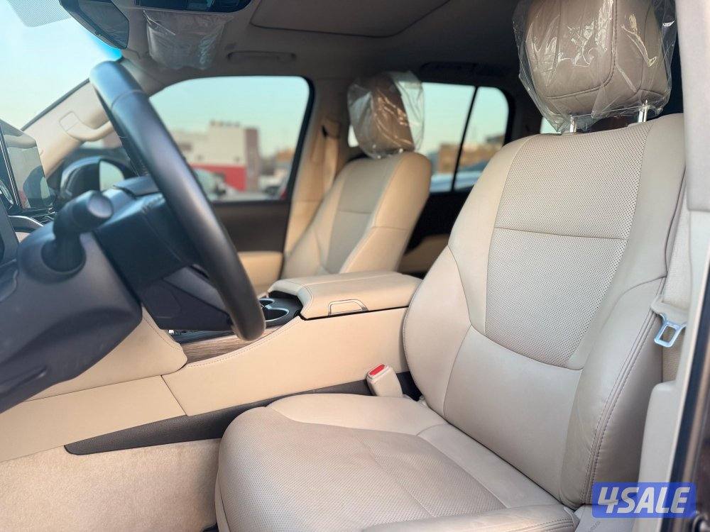 لاندكروزر VX 2023 شرط كامل3