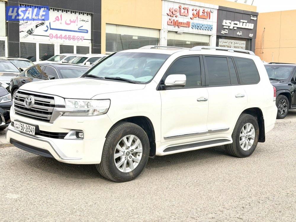 تويوتا لاندكروزر GXR  20170