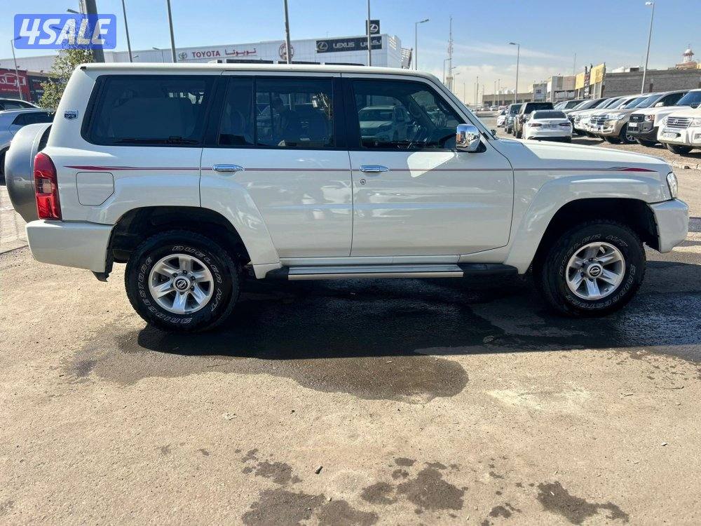 نيسان باترول سفارى موديل 2024 ماشى 41.000 k.m  وارد البابطين  .3