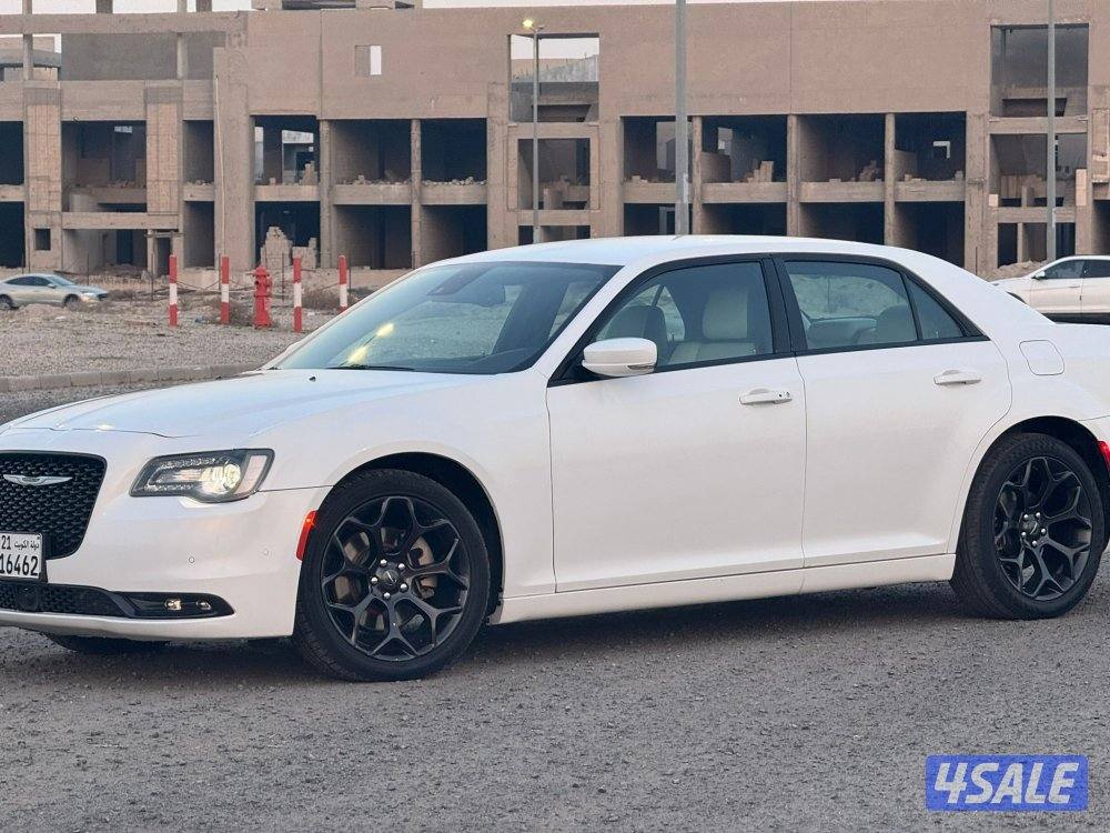 كرايزلر 300S موديل 2021ماشي 79الف شرط الفحص البدي في ثلاث قطع2