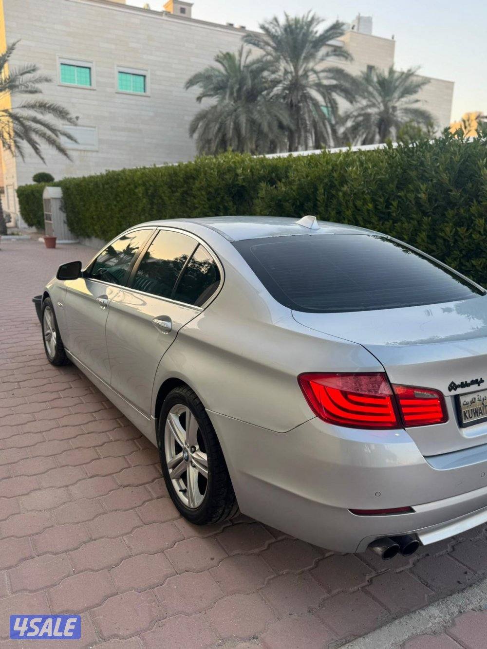2011 بي ام دبليو 6 سلندر حجم 528i2