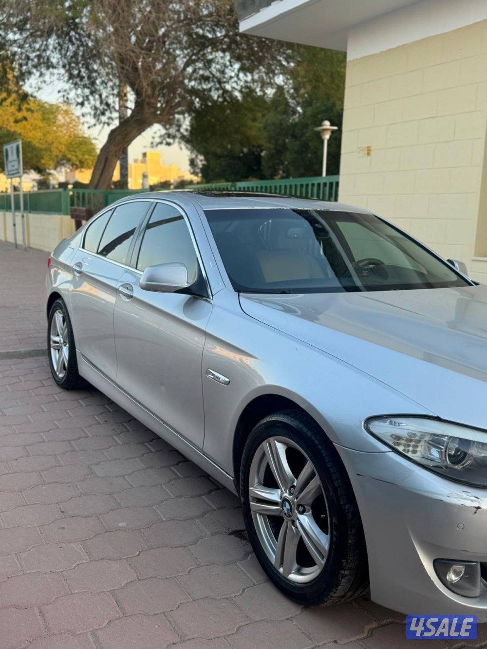 2011 بي ام دبليو 6 سلندر حجم 528i4