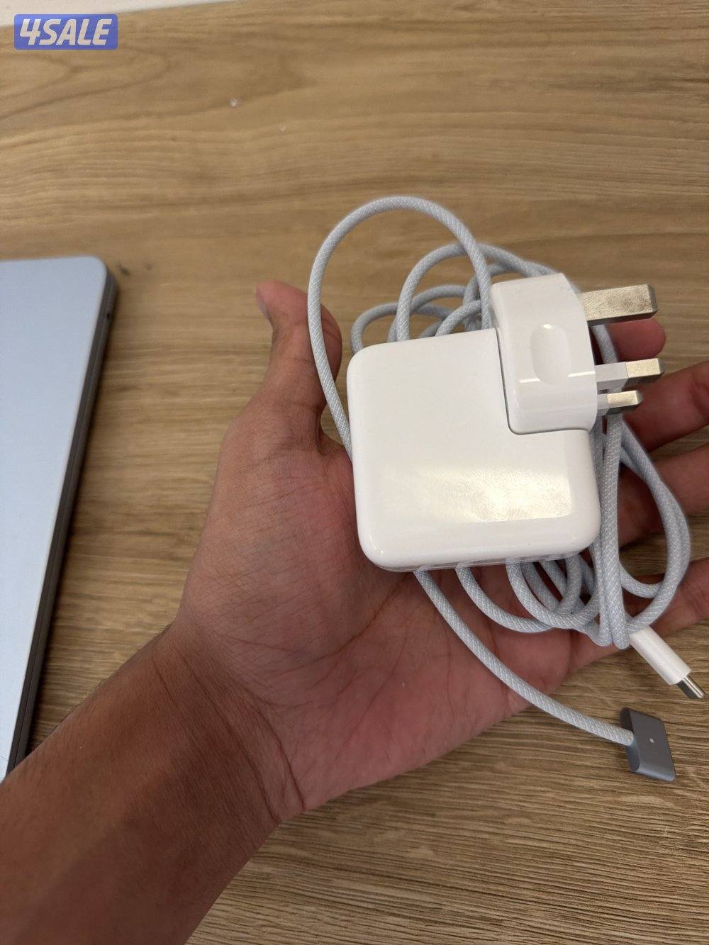 غرب عبدالله مبارك قطعه ٤ شارع ٤٢٥ منزل ٢٥٨4