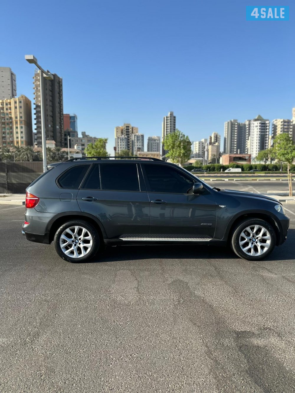 للبيع BMW موديل 2011 X51