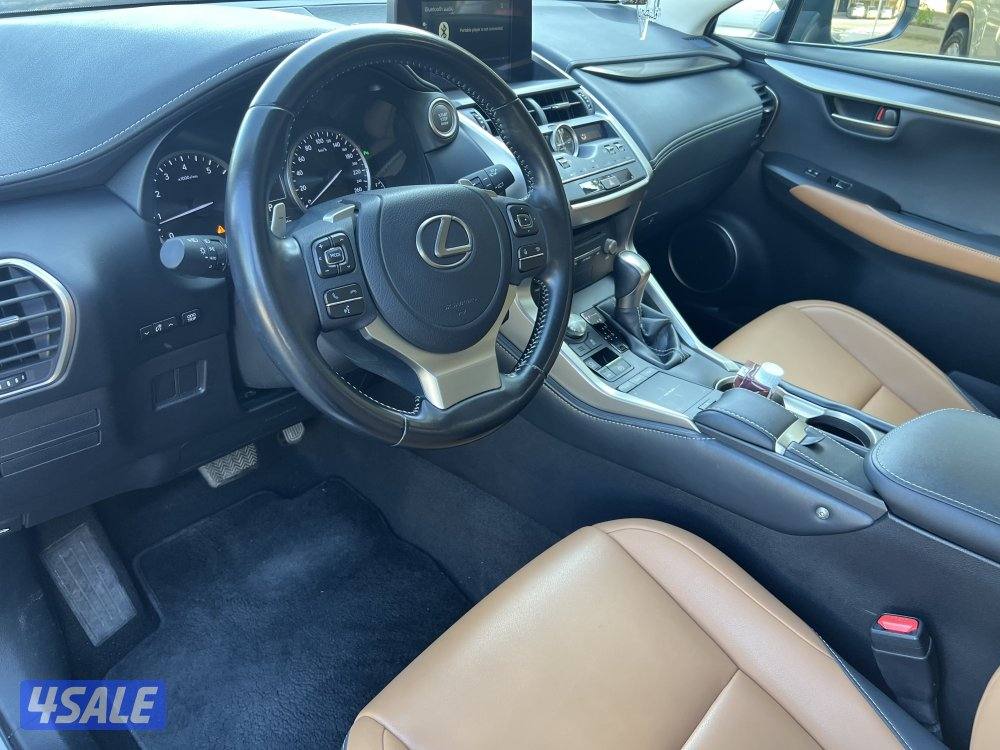 لكزس NX300202111