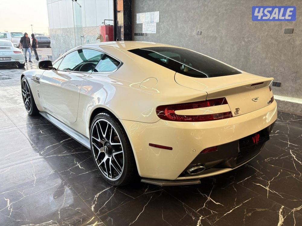 استون مارتن فانتج5