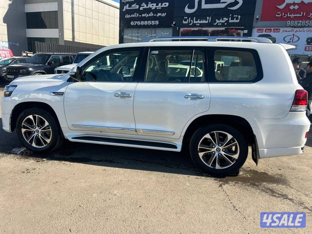 لاند كروزر GX.R-قراند تورينق .V8 موديل 2020 ماشى 224.000 k.m3