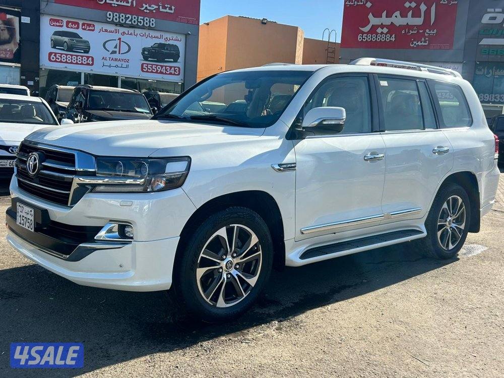 لاند كروزر GX.R-قراند تورينق .V8 موديل 2020 ماشى 224.000 k.m8