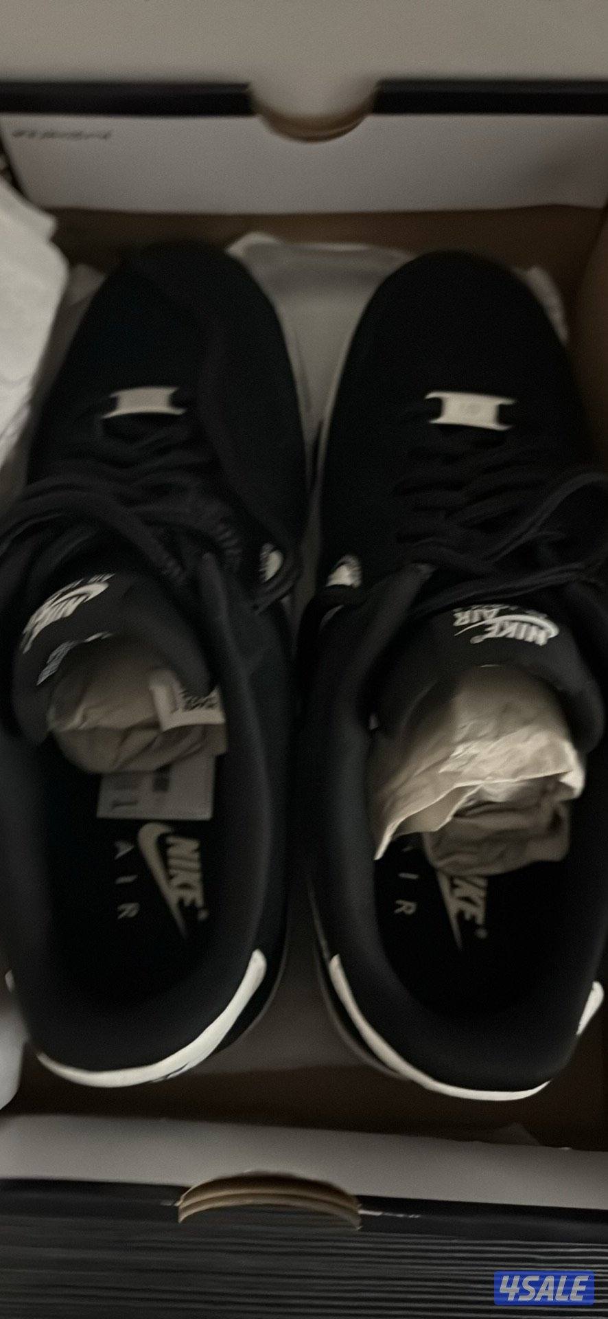 Nike AIR FORCE 1 (Size 44) (ORIGINAL) (Brand New)1