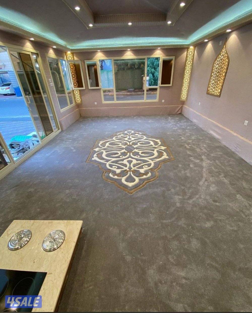 زوالي قص تركي مساند ضهر وتنجيد ونقشات حفر يدوي ورضيات باركية بلاستك 🇧8