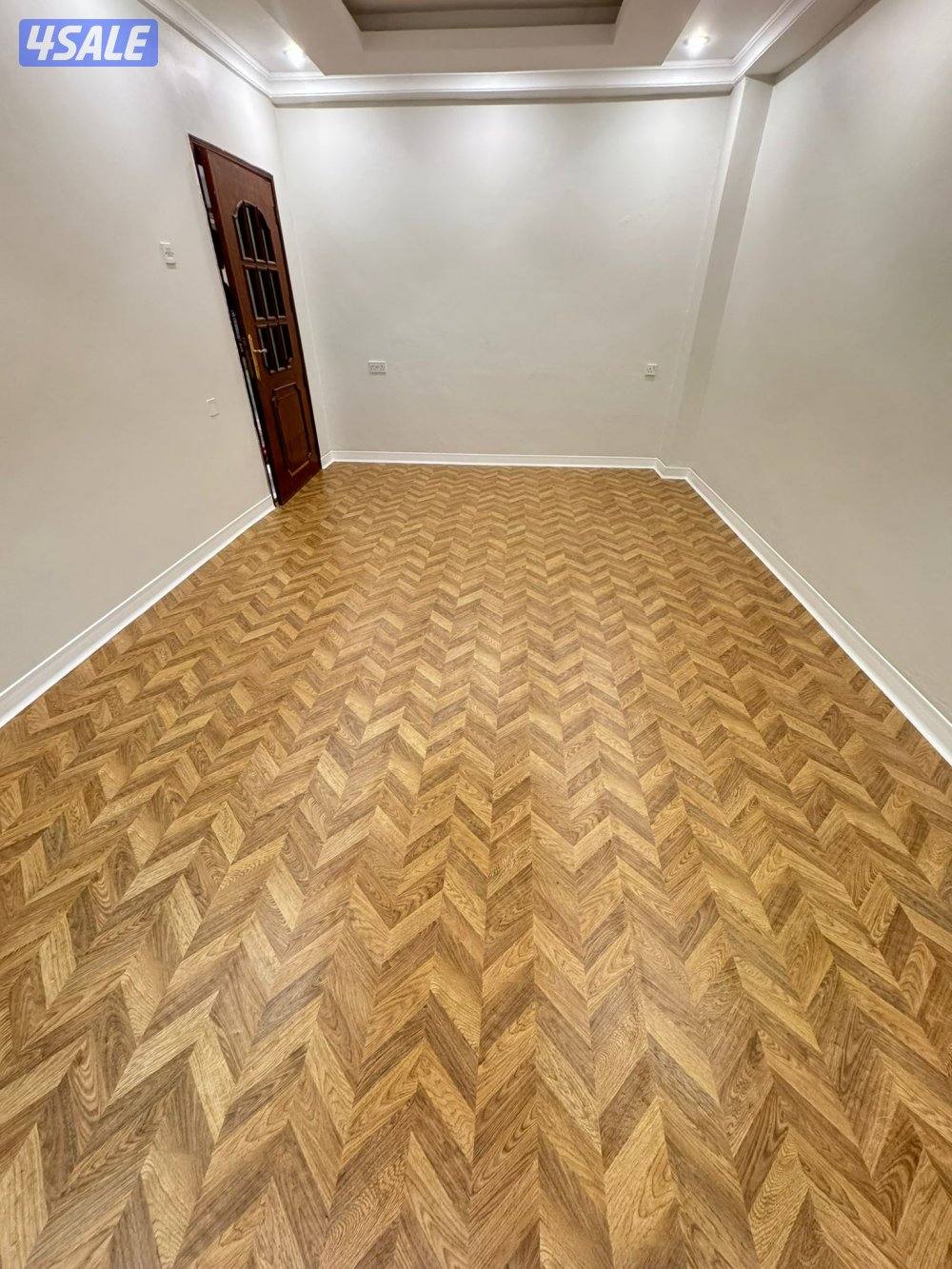 أرضيات باركيه خشب وبلاستيك  ورق جدران0