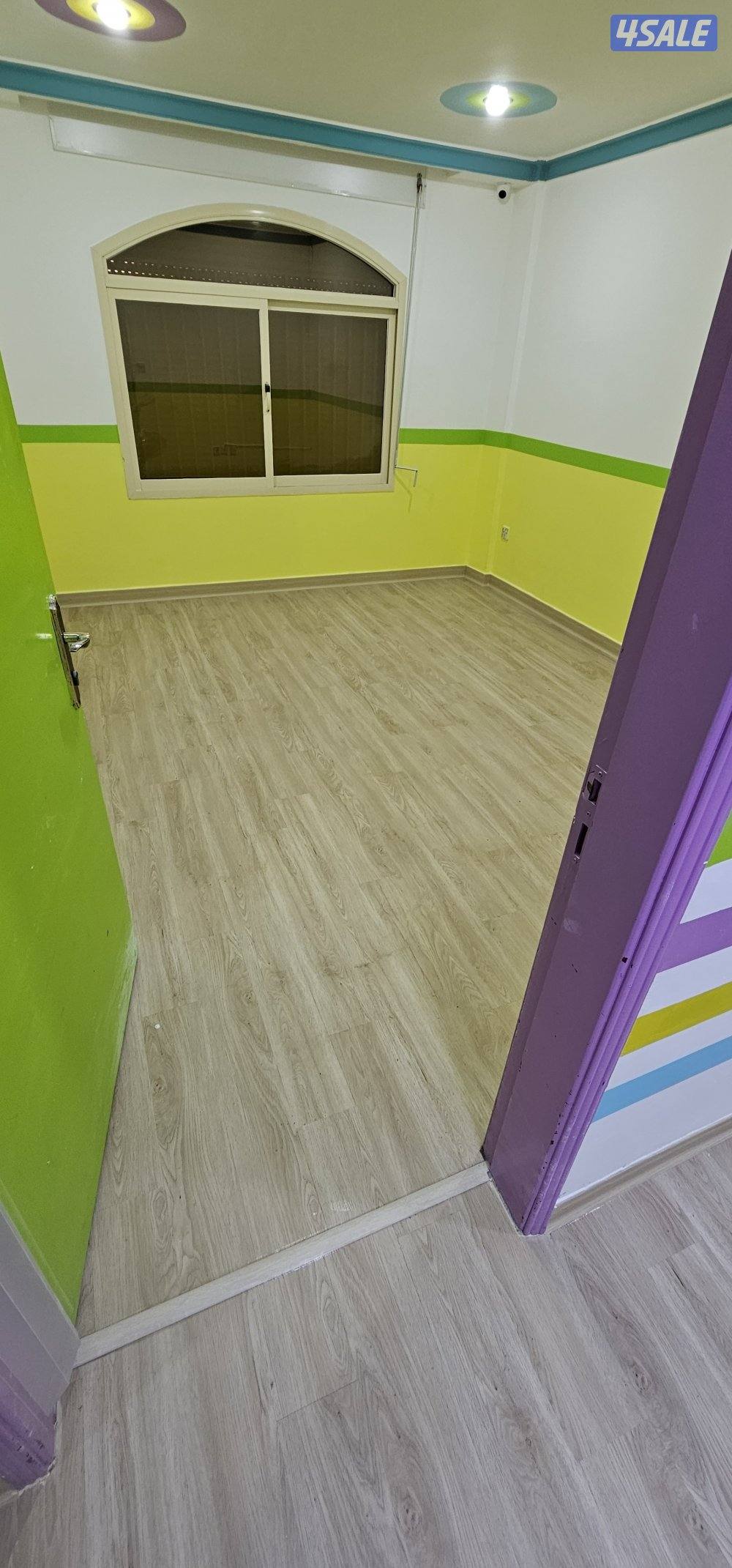 أرضيات باركيه خشب وبلاستيك  ورق جدران4