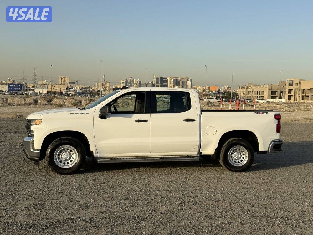 للبيع سلفرادو 20223