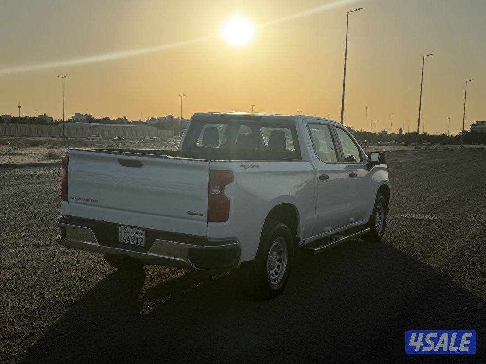 للبيع سلفرادو 20225