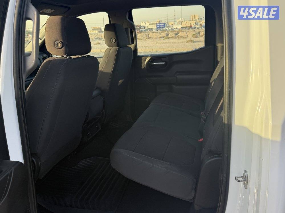 للبيع سلفرادو 20229