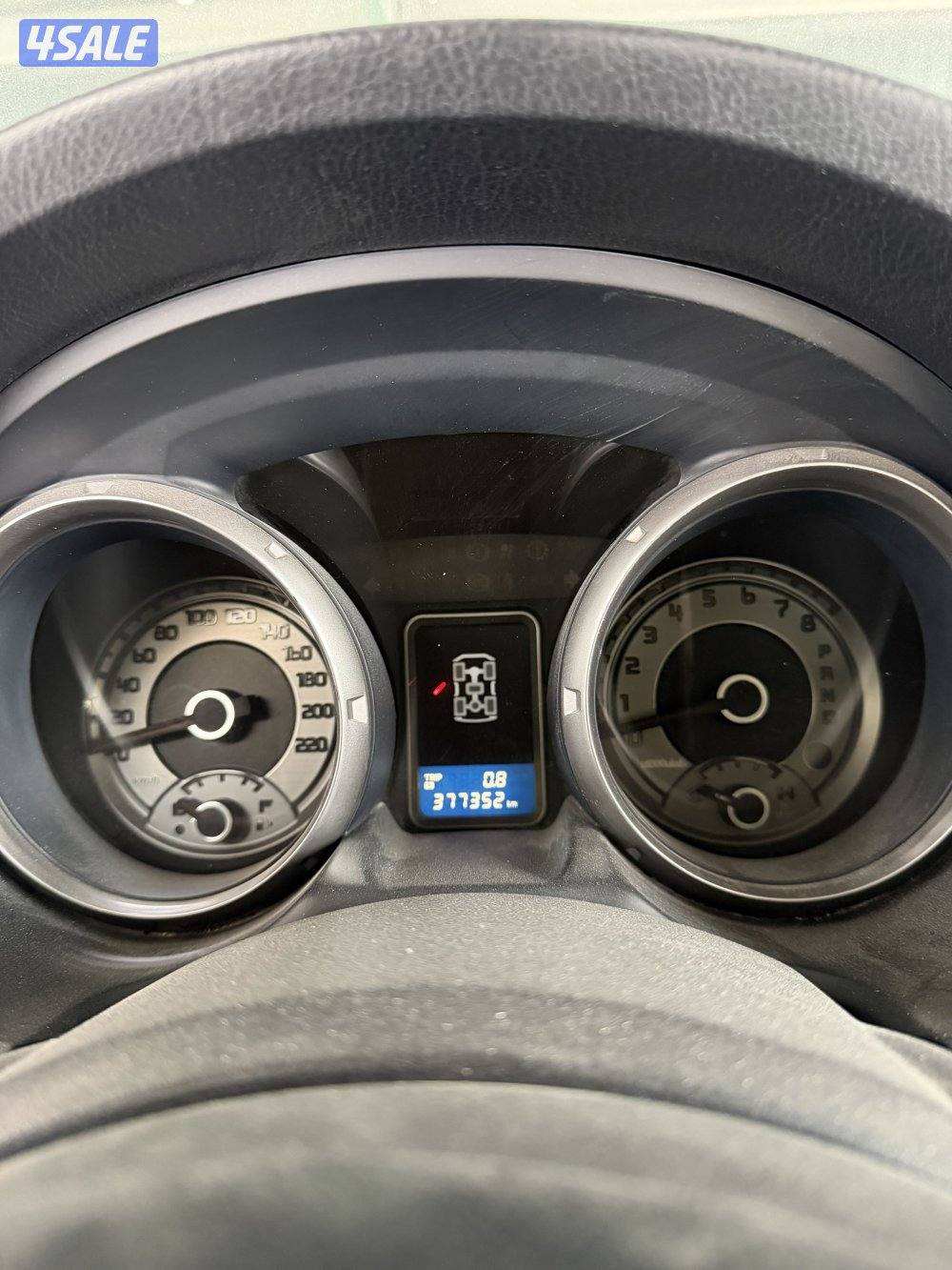 للبيع جيب باجيرو موديل 2008 (بيعه سريعه)3