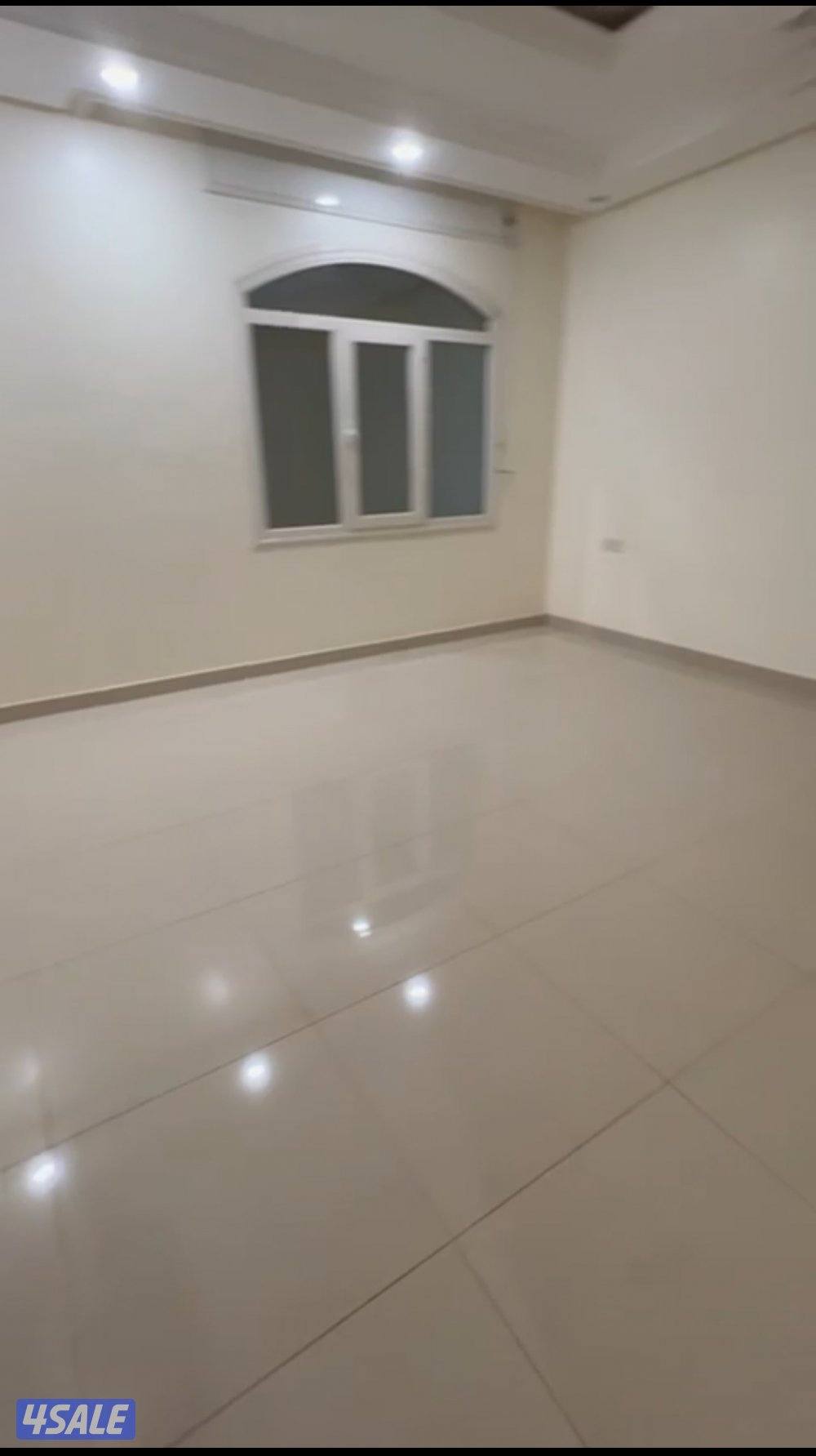 للإيجار شقة 3 غرف0