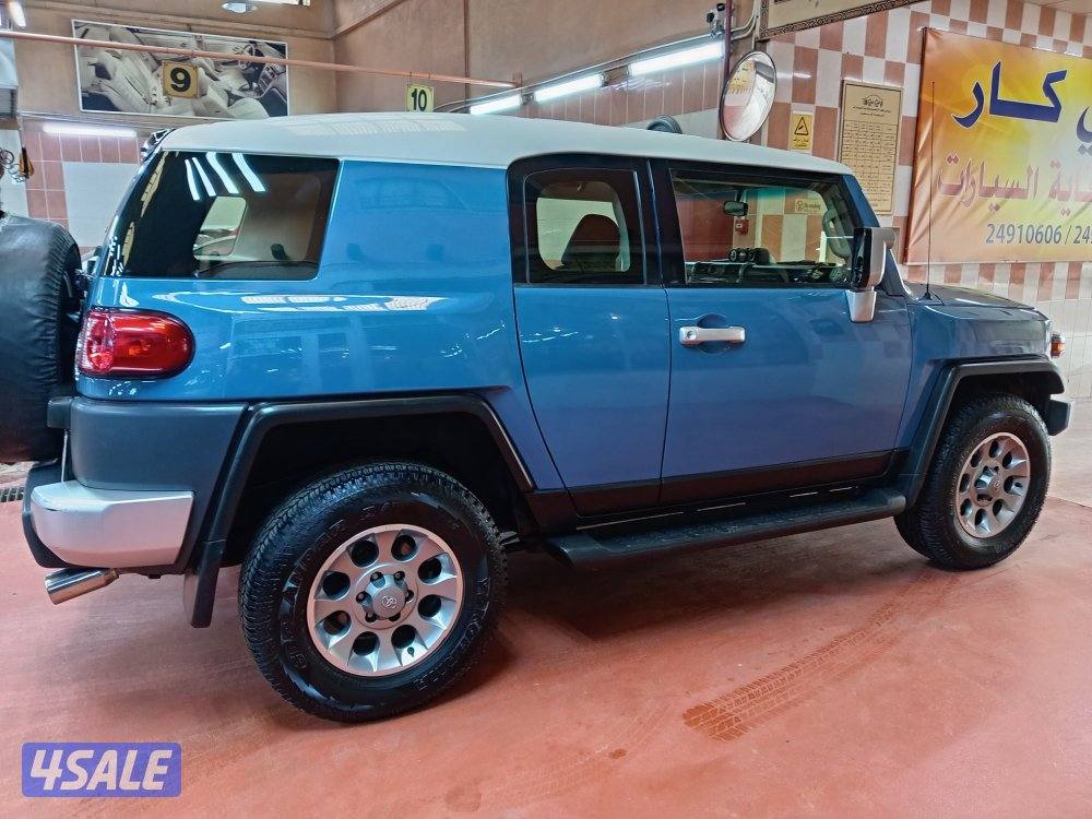 للبيع جيب FJ موديل 2013 صبغ الوكاله شرط الفحص تواير يوكوهاما2