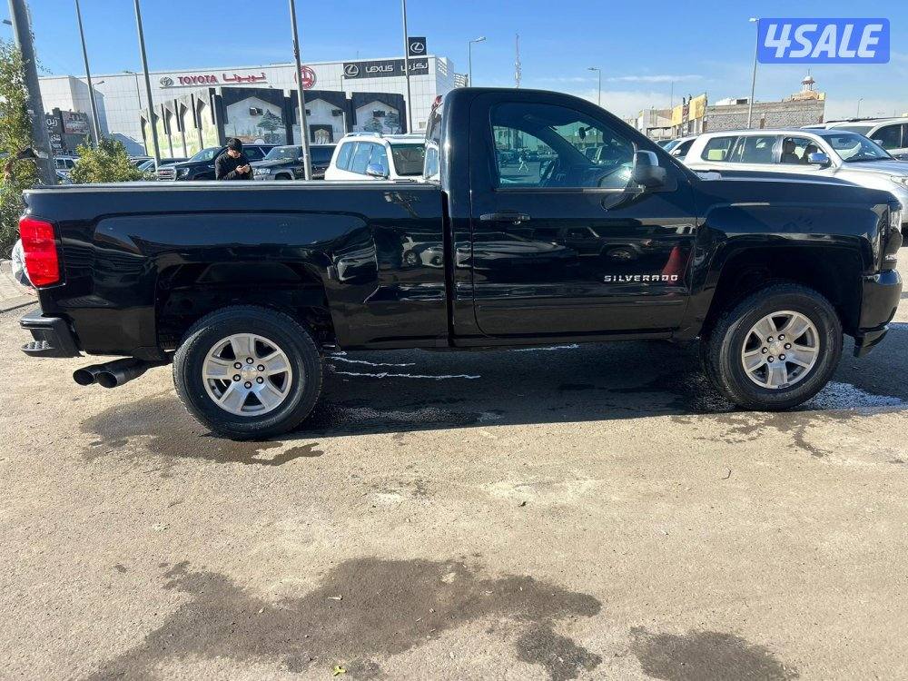 شيفرولية سلفرادو 1500 موديل 2018 ماشى 174.000 k.m  وارد الغانم .2