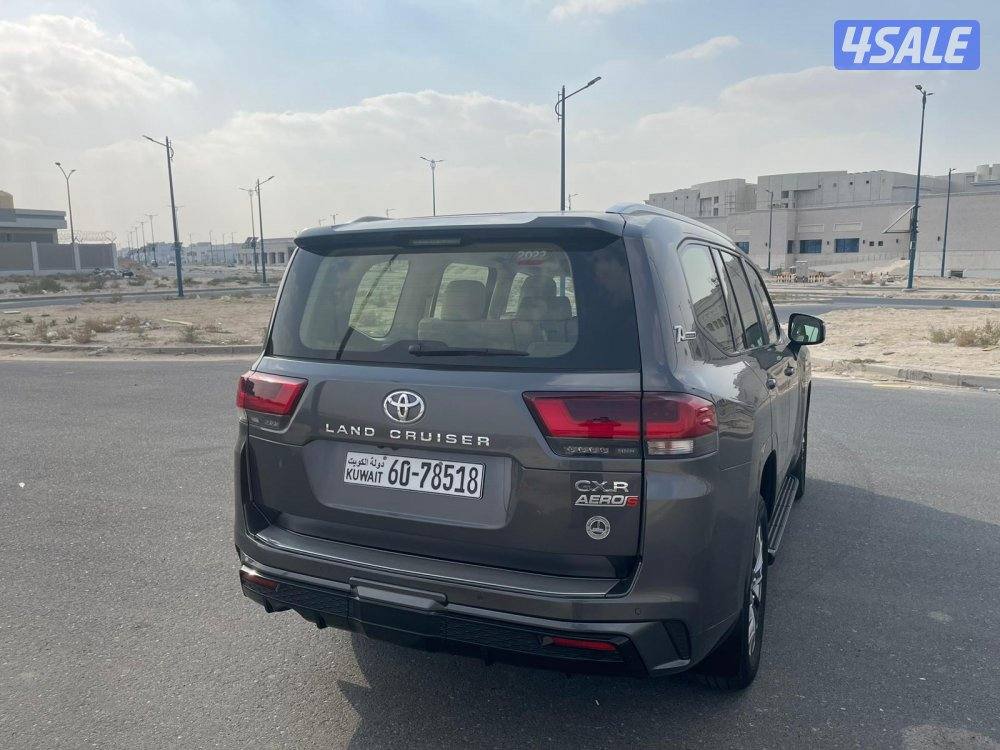 لاندكروزر 2022  GXR ايرو اس1