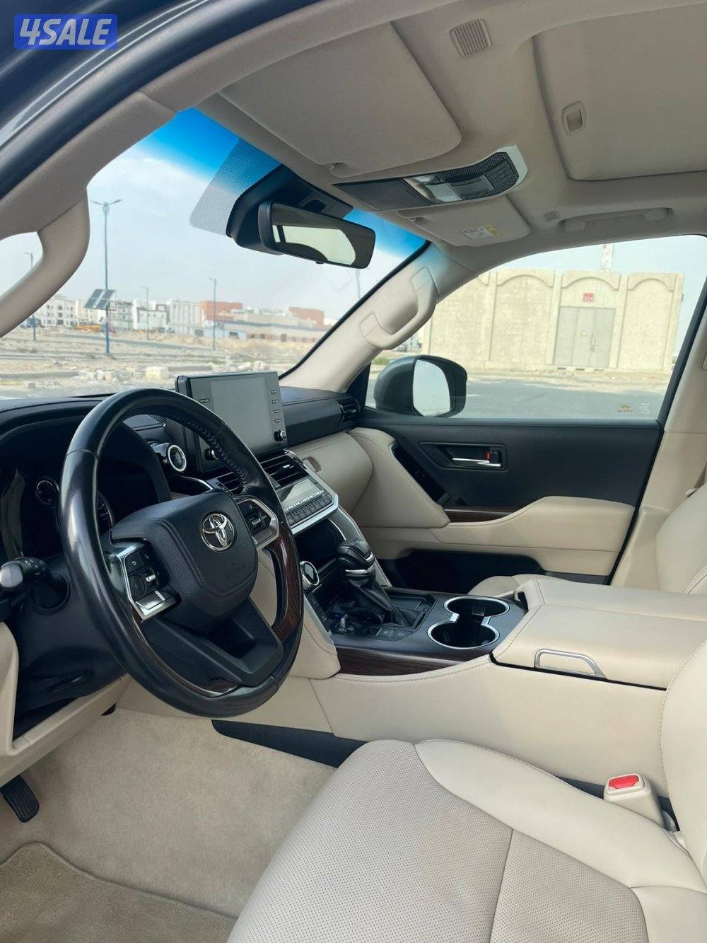 لاندكروزر 2022  GXR ايرو اس2