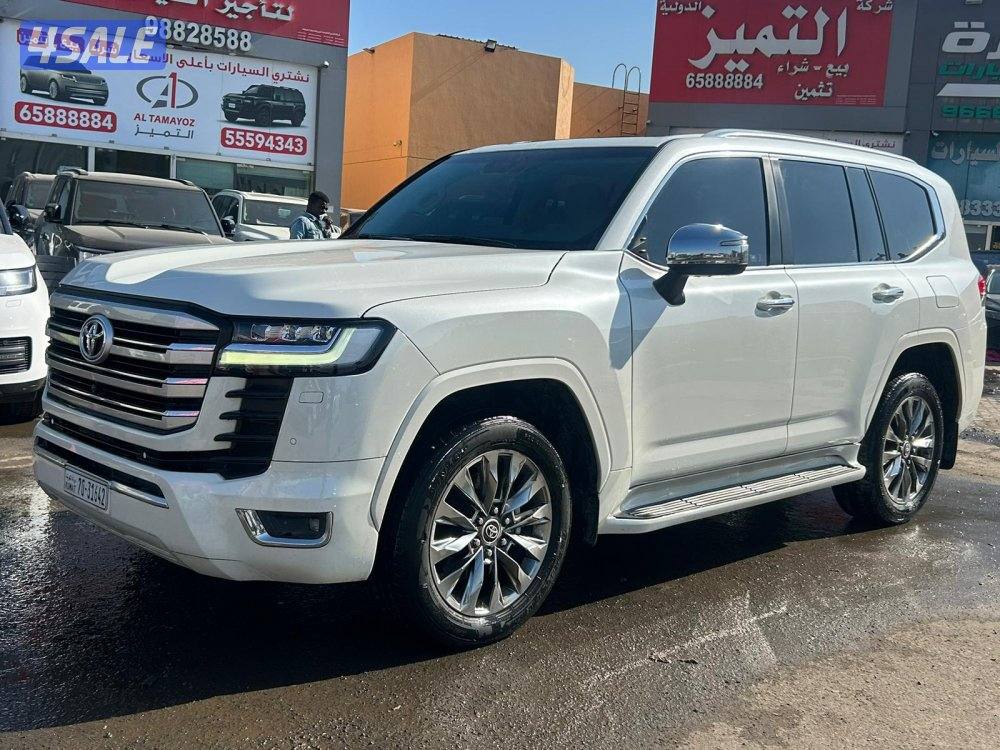 تويوتا لاند كروزر VX.R twin turbo.V6  موديل 2022 ماشى 60.000 k.m0