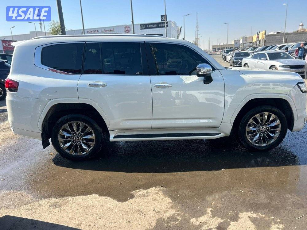 تويوتا لاند كروزر VX.R twin turbo.V6  موديل 2022 ماشى 60.000 k.m2