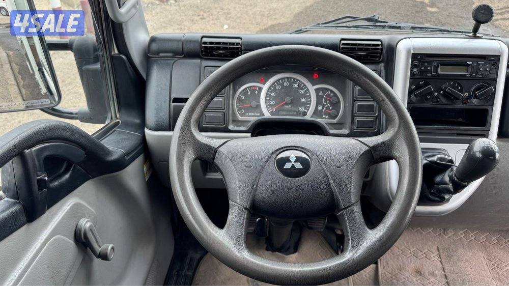 هاف لوري ميتسوبيشي 5 متر ونص.6